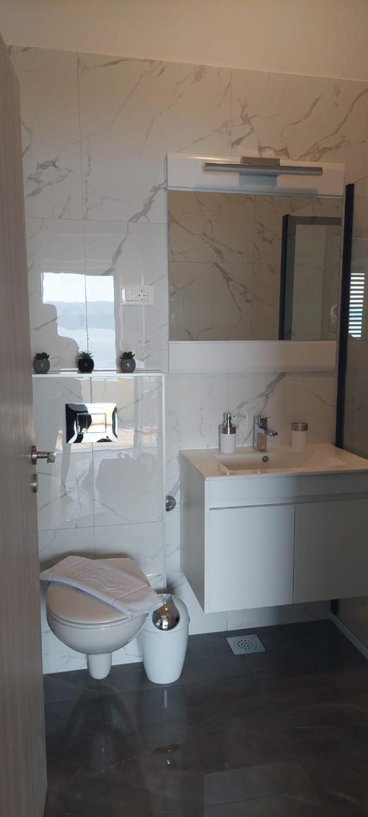 אומיס Apartment Toncica מראה חיצוני תמונה